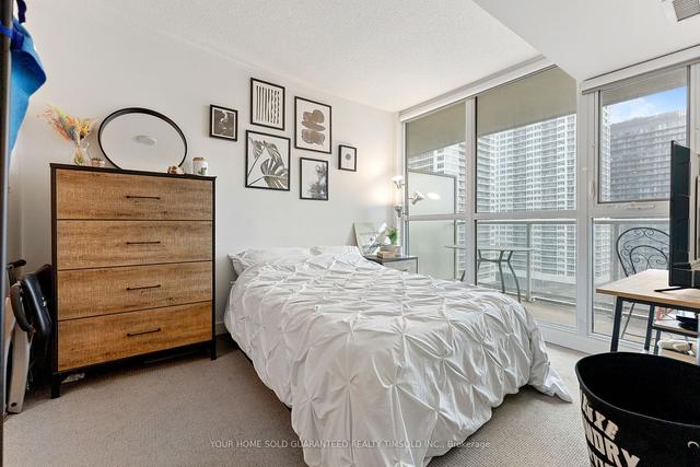 1511 - 75 Queens Wharf Rd, Condo with 1 bedrooms, 1 bathrooms and 0 parking in Toronto ON | Image 3
