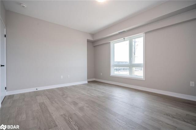 213 - 1 Chef Lane, House attached with 3 bedrooms, 2 bathrooms and 1 parking in Barrie ON | Image 17