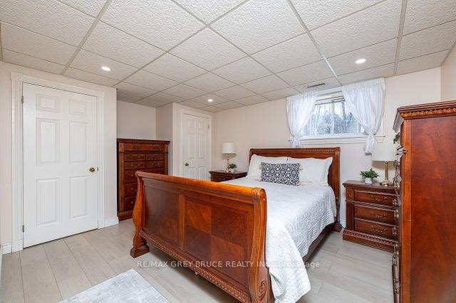 204542 Highway 26, House detached with 3 bedrooms, 4 bathrooms and 13 parking in Meaford ON | Image 12