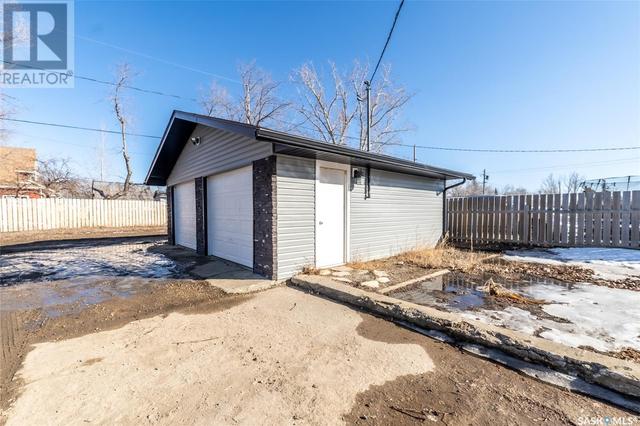 217 Conway Street, House detached with 5 bedrooms, 3 bathrooms and null parking in Mortlach SK | Image 39