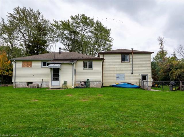 1664 Royal York Road, House detached with 3 bedrooms, 1 bathrooms and 14 parking in Fort Erie ON | Image 29