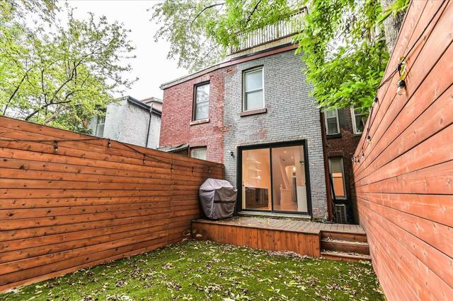 22 Draper St, House attached with 4 bedrooms, 3 bathrooms and null parking in Toronto ON | Image 20