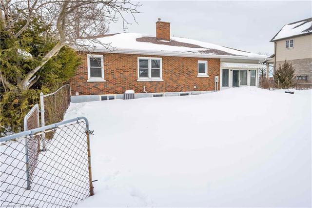915 Goderich Street, House detached with 4 bedrooms, 2 bathrooms and null parking in Saugeen Shores ON | Image 35