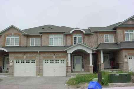 104 Marycroft Crt, House semidetached with 3 bedrooms, 1 bathrooms and 1 parking in Brampton ON | Image 1