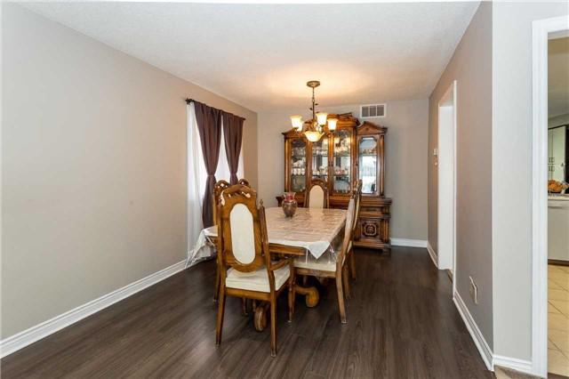 64 Leeward Dr, House detached with 3 bedrooms, 3 bathrooms and 2 parking in Brampton ON | Image 5