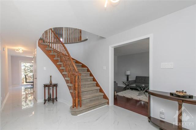 61 Hyannis Avenue, House detached with 5 bedrooms, 4 bathrooms and 6 parking in Ottawa ON | Image 9