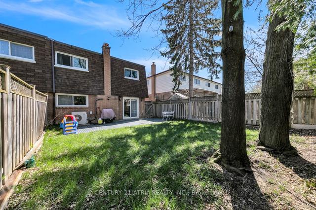 143 Silas Hill Dr, House semidetached with 3 bedrooms, 2 bathrooms and 5.5 parking in Toronto ON | Image 21