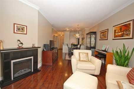 206 - 58 Marine Parade Dr, Condo with 1 bedrooms, 1 bathrooms and 1 parking in Toronto ON | Image 3