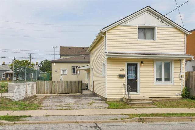 130 St. Paul Crescent, House detached with 3 bedrooms, 2 bathrooms and 2 parking in St. Catharines ON | Image 1