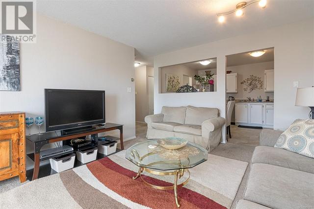 401 - 3240 Glasgow Ave, Condo with 1 bedrooms, 1 bathrooms and 1 parking in Saanich BC | Image 5