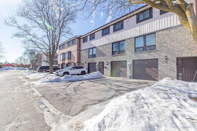th 12 - 221 Ormond Dr, Townhouse with 3 bedrooms, 2 bathrooms and 2 parking in Oshawa ON | Image 12