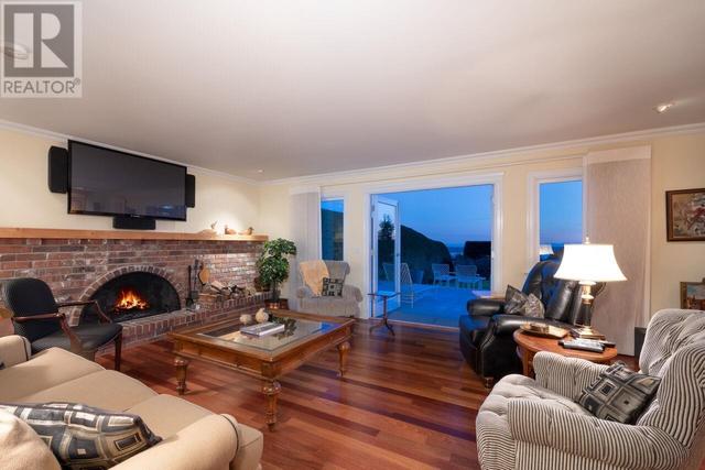 1278 Chartwell Drive, House detached with 6 bedrooms, 5 bathrooms and 5 parking in West Vancouver BC | Image 13