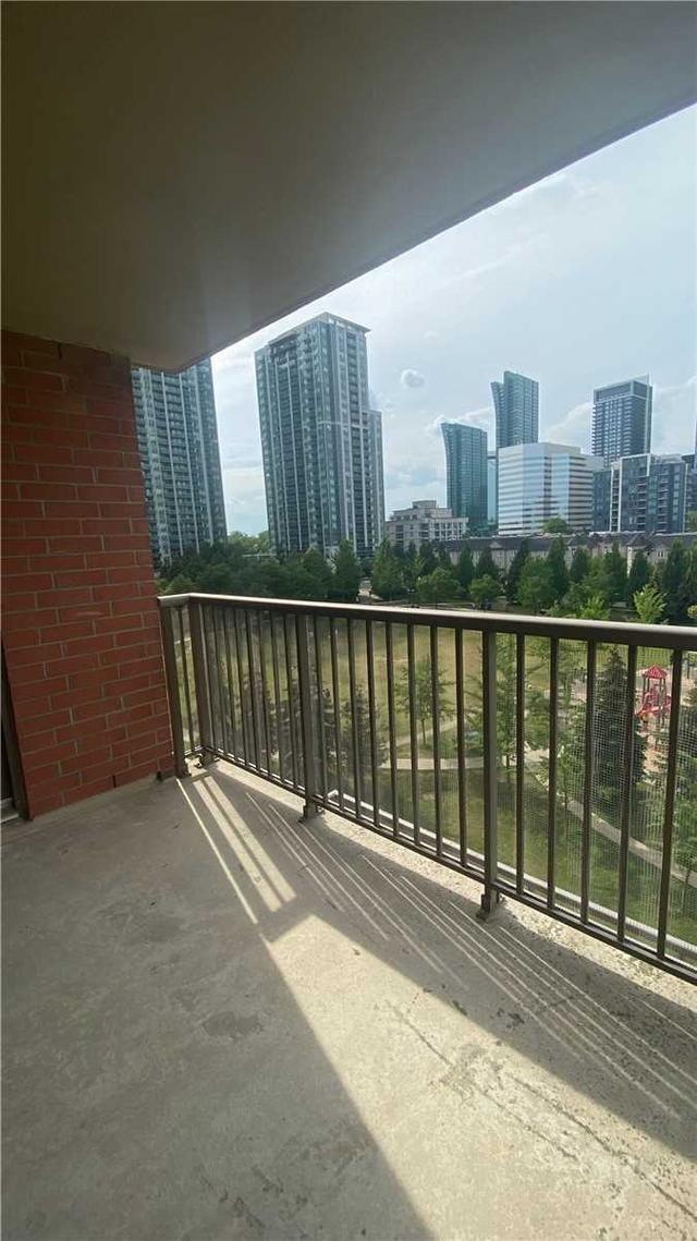 510 - 55 Harrison Garden Blvd, Condo with 2 bedrooms, 2 bathrooms and 1 parking in Toronto ON | Image 7