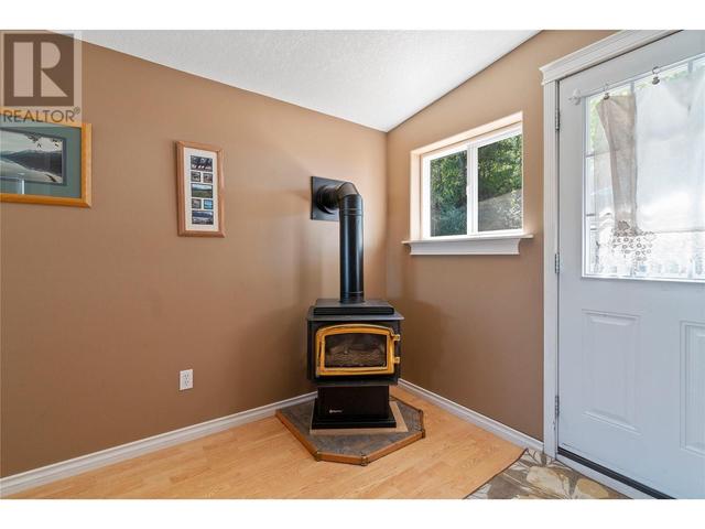 4 - 1420 Trans Canada Highway, House other with 3 bedrooms, 1 bathrooms and 2 parking in Columbia Shuswap C BC | Image 29