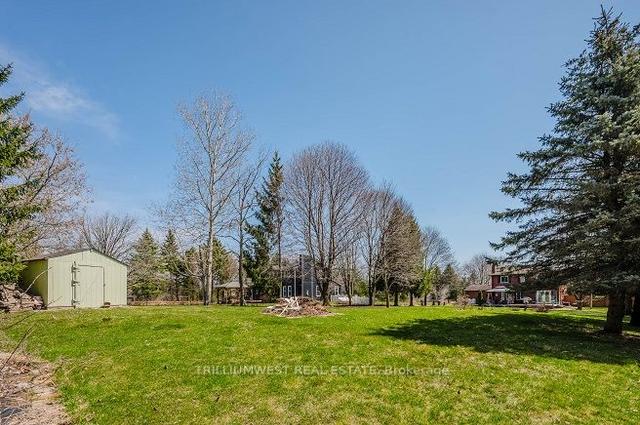 4032 Maddaugh Rd, House detached with 3 bedrooms, 3 bathrooms and 12 parking in Puslinch ON | Image 33