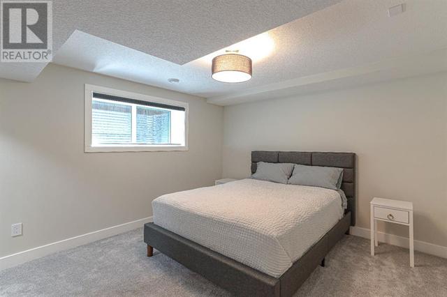 4224 Vauxhall Crescent Nw, House detached with 5 bedrooms, 3 bathrooms and 2 parking in Calgary AB | Image 34