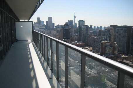 3106 - 33 Charles St E, Condo with 2 bedrooms, 2 bathrooms and null parking in Toronto ON | Image 7