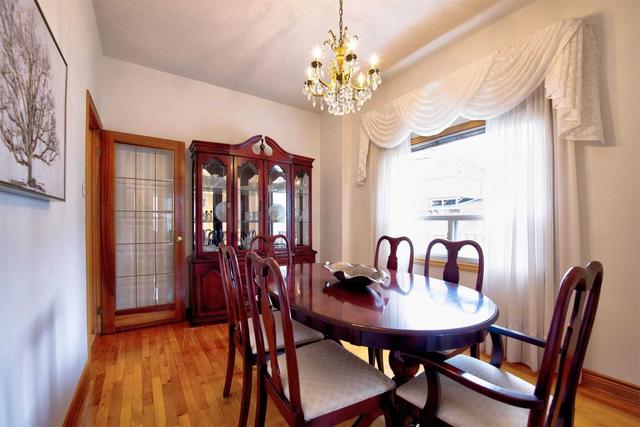157 Hallam St, House detached with 3 bedrooms, 2 bathrooms and 9 parking in Toronto ON | Image 10