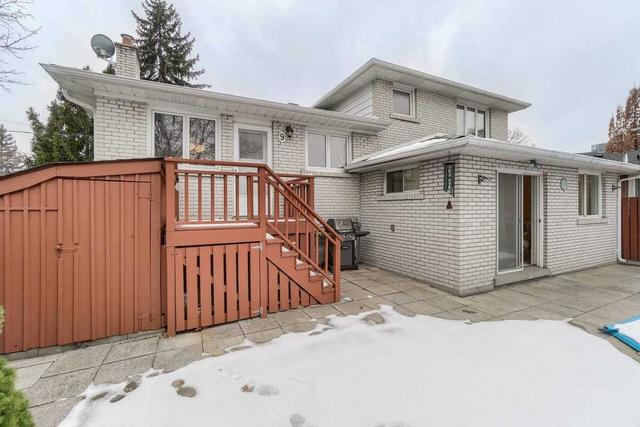 9 Pride Crt, House detached with 4 bedrooms, 3 bathrooms and 3 parking in Toronto ON | Image 28