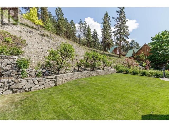 10569 Okanagan Centre Road W, House detached with 5 bedrooms, 2 bathrooms and 6 parking in Lake Country BC | Image 4