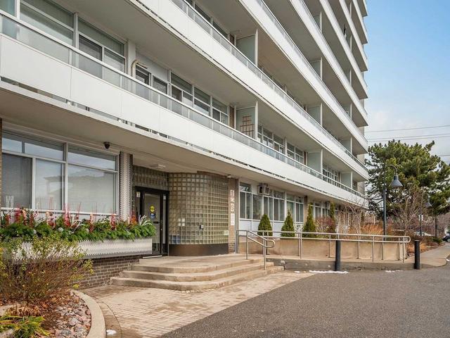 1201 - 580 Christie St, Condo with 2 bedrooms, 1 bathrooms and 1 parking in Toronto ON | Image 23