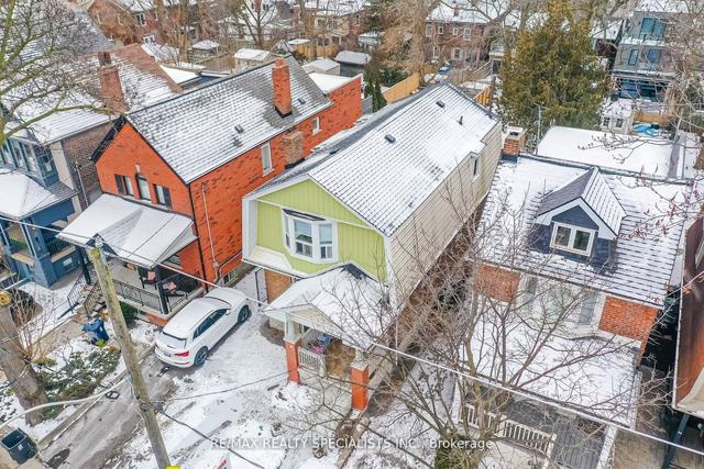 52 Hendrick Ave, House detached with 3 bedrooms, 2 bathrooms and 1 parking in Toronto ON | Image 24