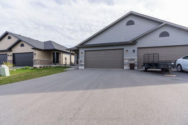 21 Lehtinen Cres, House semidetached with 2 bedrooms, 3 bathrooms and 6 parking in Belleville ON | Image 22