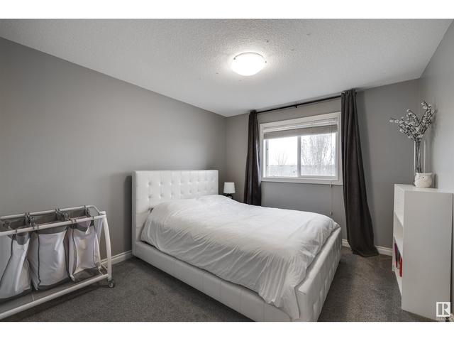 427 Forrest Dr, House detached with 4 bedrooms, 3 bathrooms and null parking in Edmonton AB | Image 23