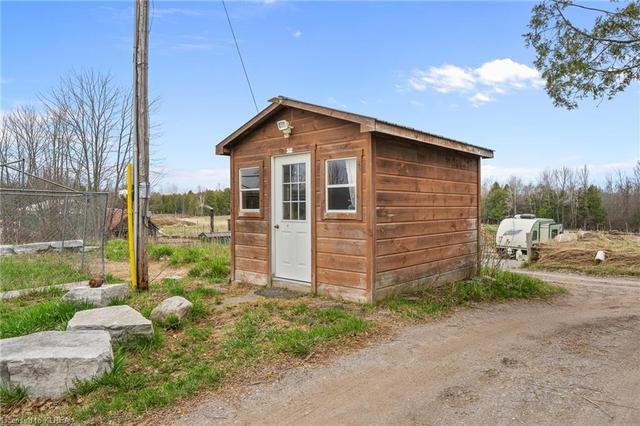 5888 Highway 35, House detached with 3 bedrooms, 1 bathrooms and 20 parking in Kawartha Lakes ON | Image 39