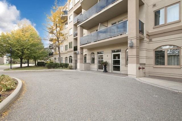107 - 3 Dayspring Circ, Condo with 2 bedrooms, 1 bathrooms and 1 parking in Brampton ON | Image 12