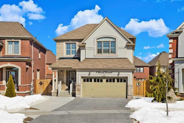 8 Bassett Cres, House detached with 4 bedrooms, 4 bathrooms and 4 parking in Brampton ON | Image 1
