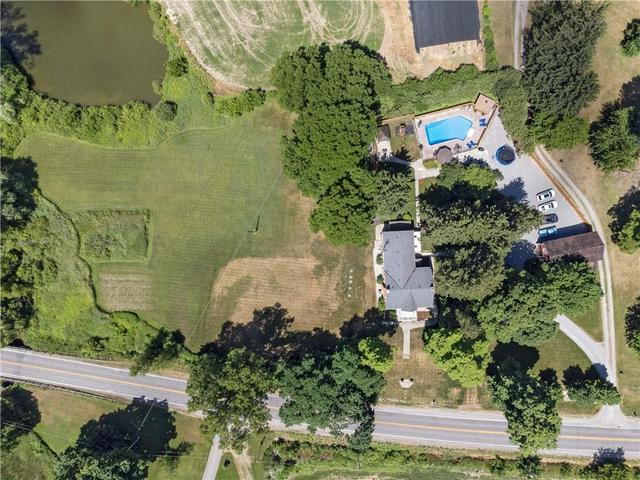 315 Old Highway 24, House detached with 6 bedrooms, 2 bathrooms and 16 parking in Norfolk County ON | Image 8