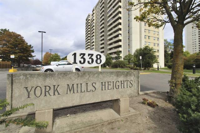1201 - 1338 York Mills Rd, Condo with 3 bedrooms, 2 bathrooms and 1 parking in Toronto ON | Image 1