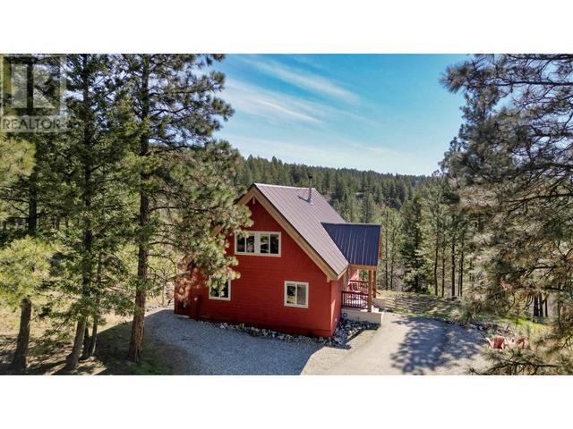 155 Cougar Court Court, House detached with 3 bedrooms, 2 bathrooms and 2 parking in Okanagan Similkameen A BC | Image 2