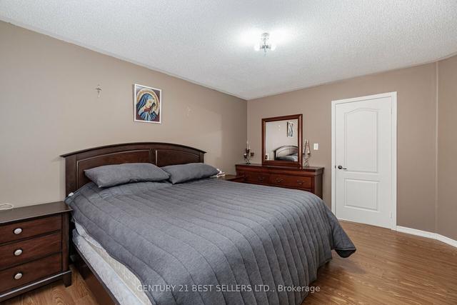4 Beresford Cres, House detached with 4 bedrooms, 4 bathrooms and 5 parking in Brampton ON | Image 24