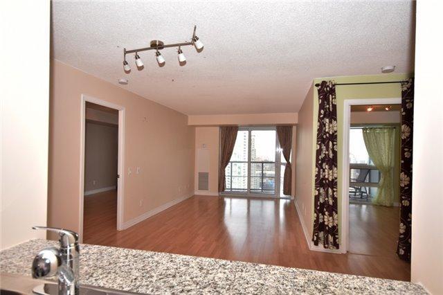 3007 - 83 Borough Dr, Condo with 2 bedrooms, 2 bathrooms and 1 parking in Toronto ON | Image 7
