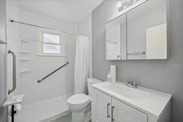 100 Montgomery St, House detached with 3 bedrooms, 2 bathrooms and 3 parking in Peterborough ON | Image 9