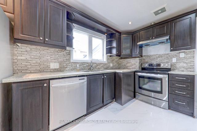 130 Portsdown Rd, House detached with 3 bedrooms, 2 bathrooms and 5 parking in Toronto ON | Image 2
