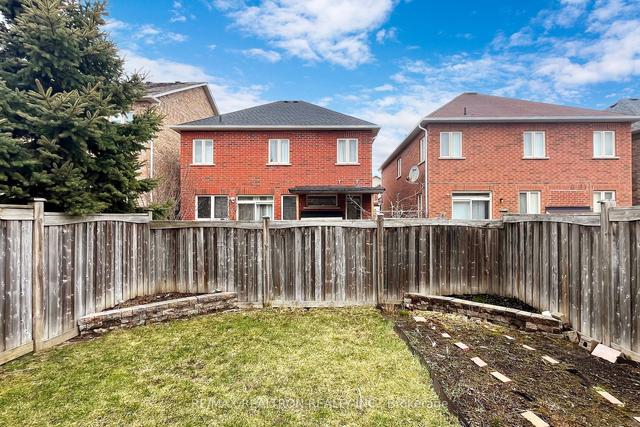 24 Brumstead Dr, House detached with 3 bedrooms, 3 bathrooms and 2 parking in Richmond Hill ON | Image 22