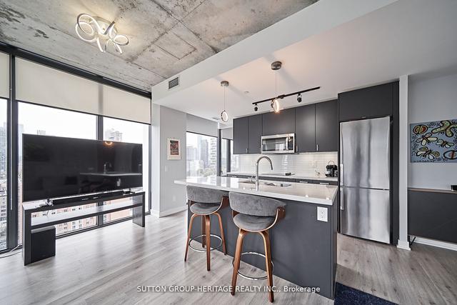 1708 - 55 Ontario St, Condo with 3 bedrooms, 2 bathrooms and 1 parking in Toronto ON | Image 10