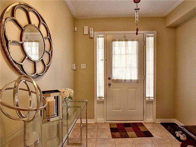 2 - 7360 Zinnia Pl, Townhouse with 3 bedrooms, 4 bathrooms and 1 parking in Mississauga ON | Image 6