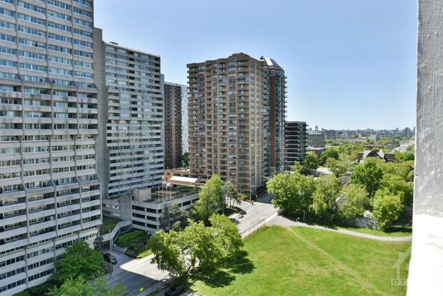 1504 - 200 Bay Street, Condo with 2 bedrooms, 1 bathrooms and 1 parking in Ottawa ON | Image 9