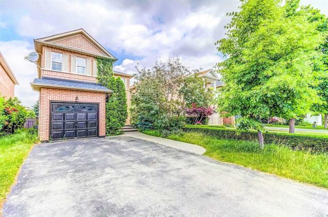 336 Ravineview Way, House detached with 4 bedrooms, 3 bathrooms and 3 parking in Oakville ON | Card Image