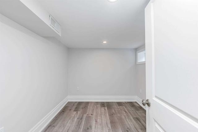 bsmt - 2 Parr St, House attached with 2 bedrooms, 1 bathrooms and 0 parking in Toronto ON | Image 24