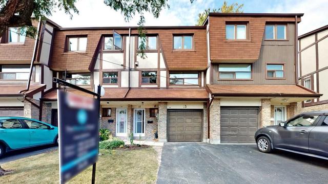 15 - 1975 Memory Lane, Townhouse with 3 bedrooms, 2 bathrooms and 3 parking in Pickering ON | Image 1