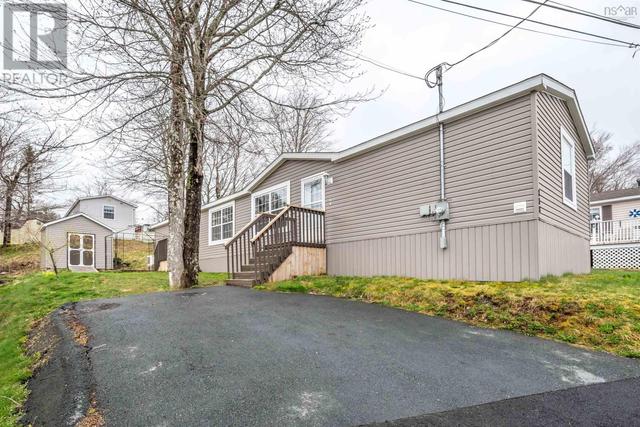 888 Duggan Drive, Home with 3 bedrooms, 1 bathrooms and null parking in Halifax NS | Card Image