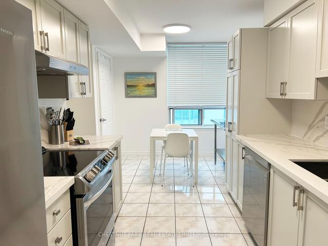 1010 - 8 Covington Rd, Condo with 2 bedrooms, 2 bathrooms and 1 parking in Toronto ON | Image 2