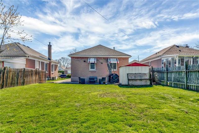 360 East 25th Street, House detached with 2 bedrooms, 1 bathrooms and 3 parking in Hamilton ON | Image 37