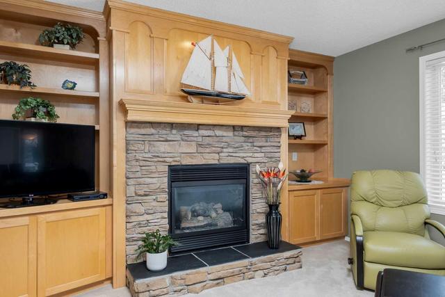 3119 Signal Hill Drive Sw, House detached with 3 bedrooms, 3 bathrooms and 4 parking in Calgary AB | Image 7