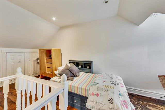 19 Laurier Ave, House attached with 4 bedrooms, 3 bathrooms and 0 parking in Toronto ON | Image 18